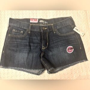Old Navy THE DIVA size 6 women’s shorts. 3.5” brand new with tags BLUE
